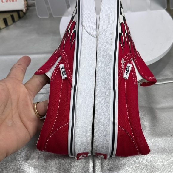(S0)Vans Classic Checker Red
Blood Drip Sneakers, size 4.5 men's, size 6 women's - Picture 5 of 9